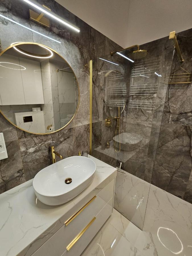 Riverside Apartments Nadmotlawie - Gym & Sauna, Free Parking Danzica Esterno foto